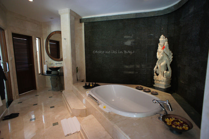 0327-7ViceroyBali