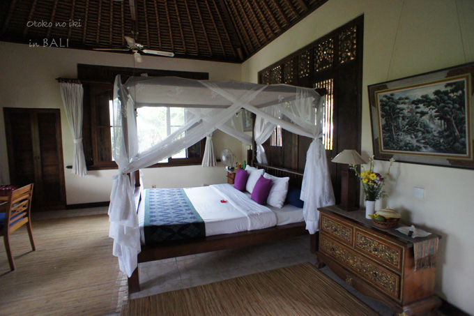1002-25Bali