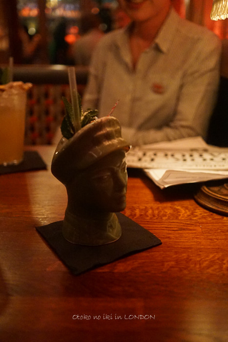 0810LONDONbar4月-15