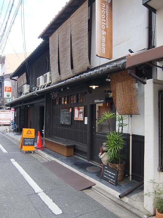 ニコットマム