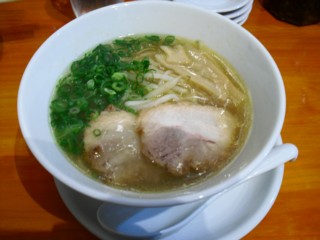 33らーめん定食醤油