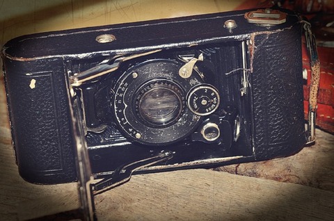 camera-664246_640