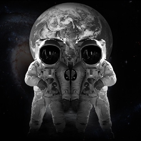 space-356112_960_720