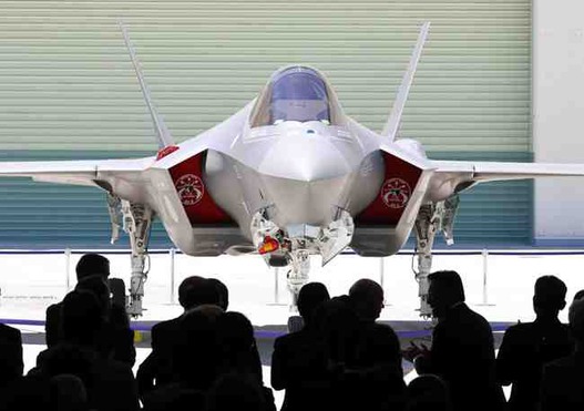日本が自衛隊の攻撃能力を強化しようとする試みを本格化している。
