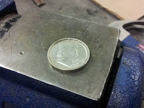 こんなに美しい指輪になるなんて 古いアメリカの硬貨を加工して シルバーのペアリングを作ってみた らばq