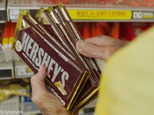 93歳のおじいちゃんが6000枚のチョコレートを買った理由00