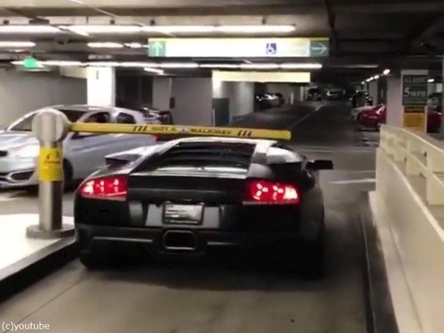 ランボルギーニと駐車料金04