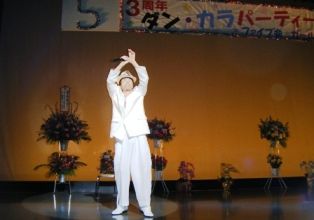 焼津の矢沢永吉・BIGBEATで最高・歌も衣装もバッチリ