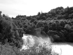 HUKA FALLS