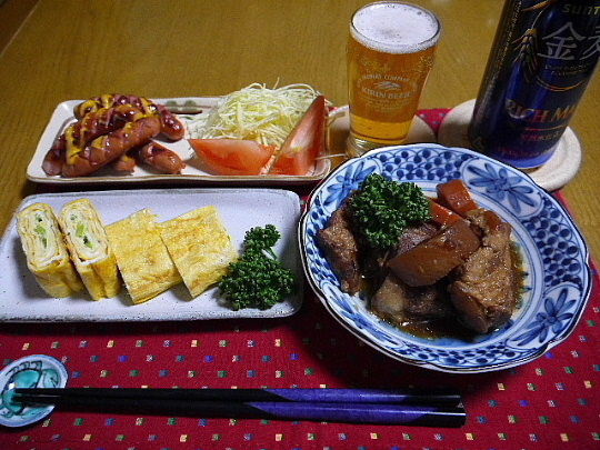 晩酌 黒豚とんこつ煮物 だし巻き卵 ウインナー焼き ぶりの塩焼き The Last Sasurai 自炊ニストの食卓