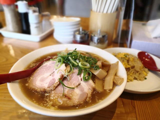 福間ラーメンろくでなし 新宮店 限定ラーメン2