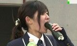 恵方巻きをセクシーに食べる女性