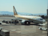 B737