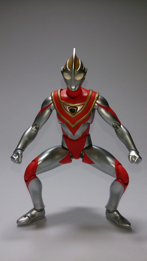 ULTRA-ACT ウルトラマンガイアV1 アグルV1 ガイアV2 3b146ea1-s.jpg