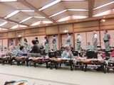 舞台から降りて