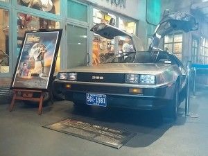delorean-DMC-12-01