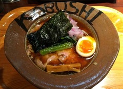 拳ラーメン4