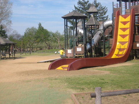 122