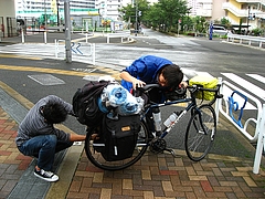 バックの取り付け部点検