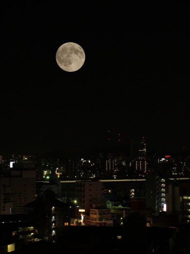 moon10