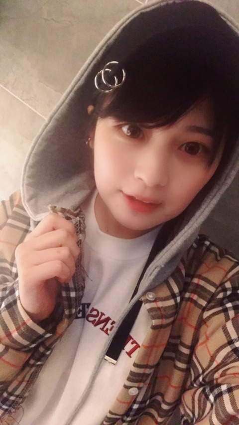 B5DDF4E6-1374-4FDC-BEDD-029EEF9F0127