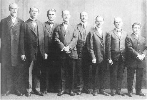 0JW governing body 1918