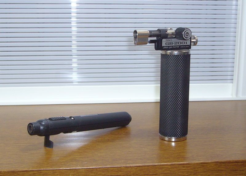 プリンス 電子ガスバーナー GB-2001 と ペンバーナー : リビングでDIY