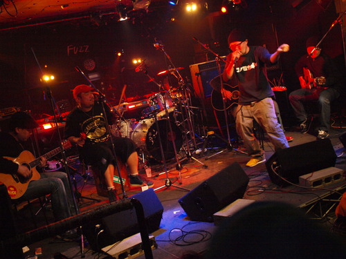 P2121352