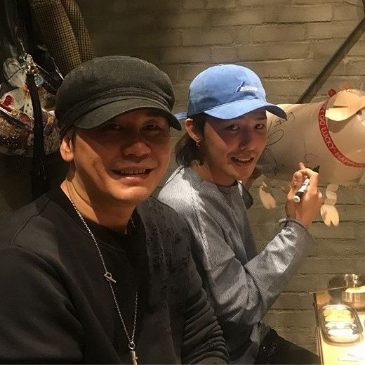 【BIGBANG NEWS】BIGBANGのG-DRAGON&YGヤン・ヒョンソク代表、食事会の近況がキャッチ“明るい笑顔”