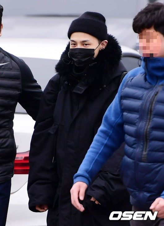 【BIGBANG NEWS】“入隊中”G-DRAGON、ファンからの見舞いメールにより部隊の業務が麻痺状態に…YGが自制を呼びかけ