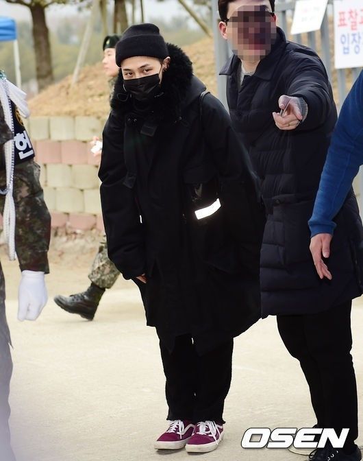 【BIGBANG NEWS】BIGBANGのG-DRAGON、白骨部隊の助教に抜擢…入隊中も並外れたリーダーシップ見せる