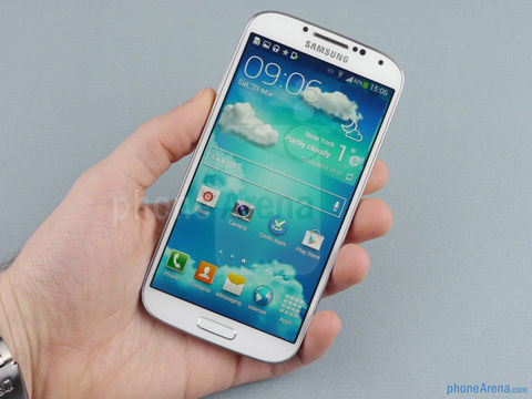 Samsung-Galaxy-S4-Review-1