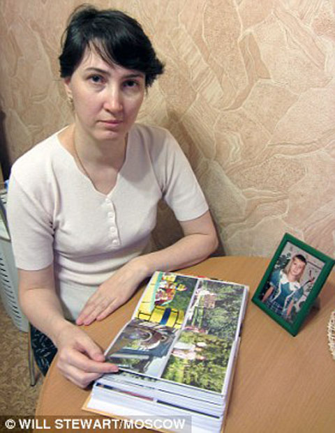 1414405797676_wps_9_MUMMY_MAN_Natalia_Chardym
