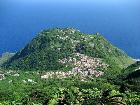 800px-View_from_Mt_Scenery,_Saba
