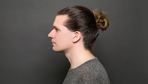 M_Mar_BestHairstyles2016_Manbun_700x400