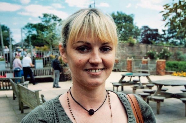 0_Amanda-Gill