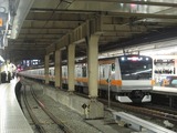 JR東日本E233系電車(新宿駅にて、'17.02.15撮影)