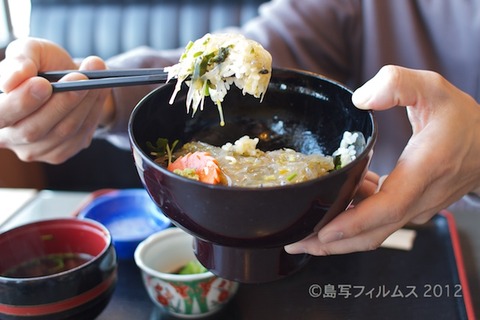 ちりめん亭_生しらす丼_2012-04-12 12-36-17