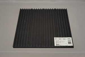 7715138d-s.jpg
