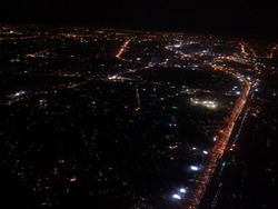飛行機からのバンコクの夜景