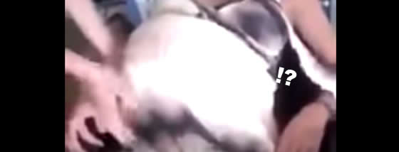 胎内の赤ちゃんは母親が美容院で楽しんでいる事に喜んでいる