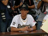 隣はあやつぐさん