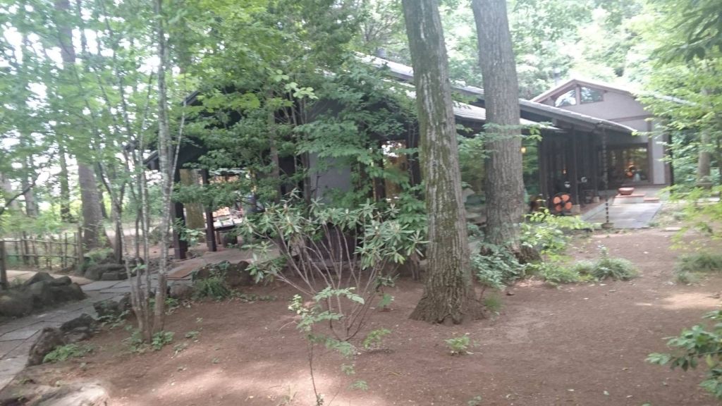 隠れ家山居