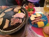 む