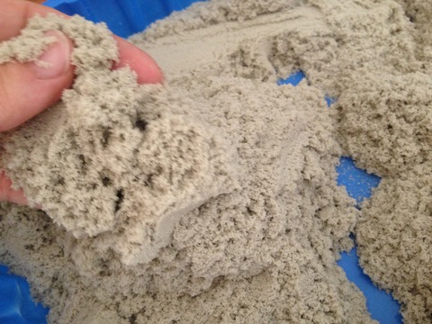 くせになる触感の砂 キネティックサンド ムーンサンド Cra Z Sand アメリカの雑貨とお菓子が日本にいながら楽しめる