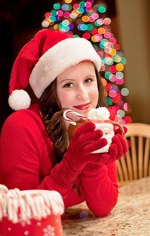 santa-woman-1048250__340