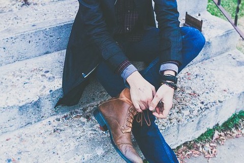 guy-2609364__340