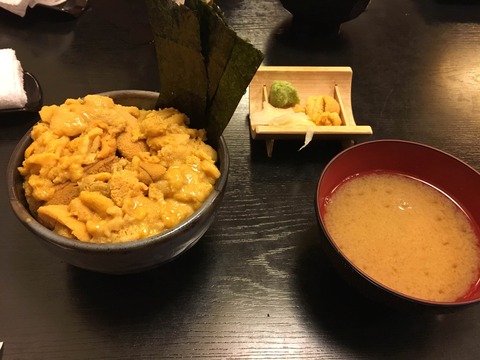 超豪華ウニ丼食べてきた!!!!!!!!!