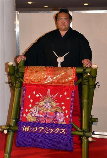 【相撲】稀勢の里 引退会見で涙「土俵人生において一片の悔いもございません」 年寄・荒磯を襲名