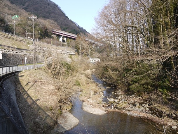 20110327000